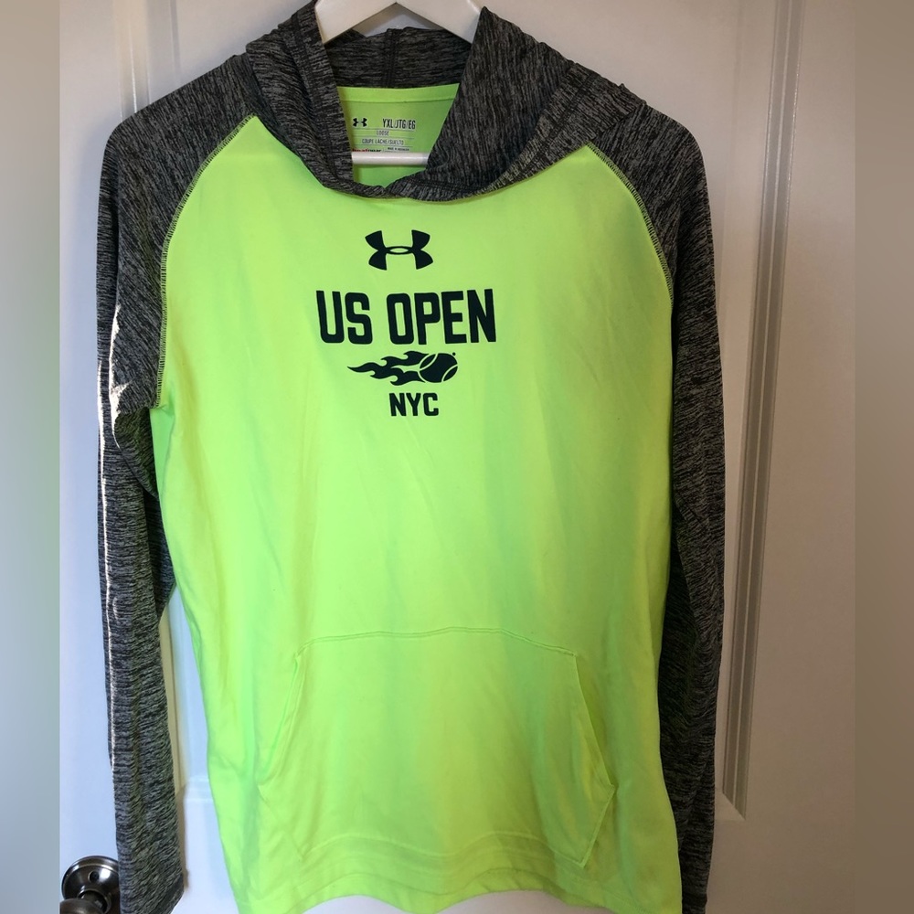 Under Armour youth hoodie, almost new